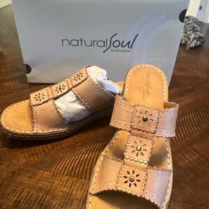 Natural Soul Women's Tan Sandals size 9.5 9 1/2
